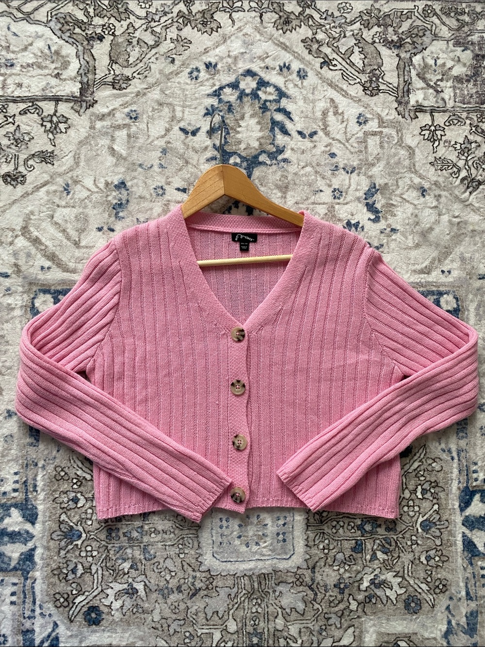 art class Pink Cropped Ribbed V-Neck Button Cardigan